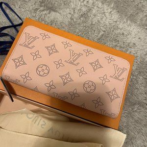 Louis Vuitton Zippy Wallet